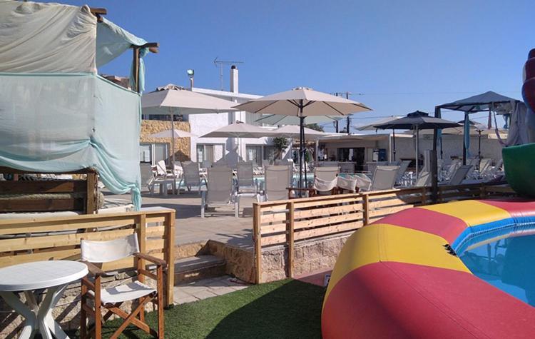 Marzi Beach And Bungalows מלון