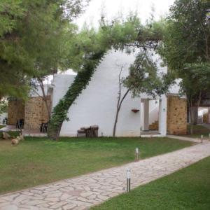 Marzi Beach And Bungalows מלון Kokkónion