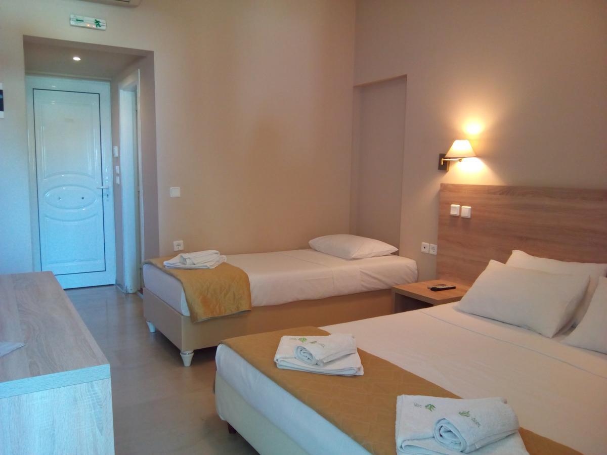מלון Marzi Beach And Bungalows 3*